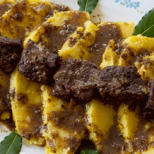Cinghiale alla birra scura con polenta