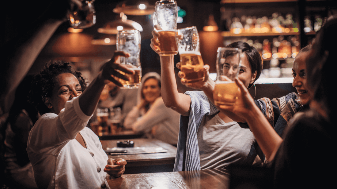 Donne e birra artigianale una bevanda femminiledonne che bevono birra,donne e alcool,donne e birraMaltese