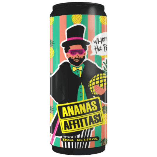 Ananas fresco per sidro tropicale artigianale