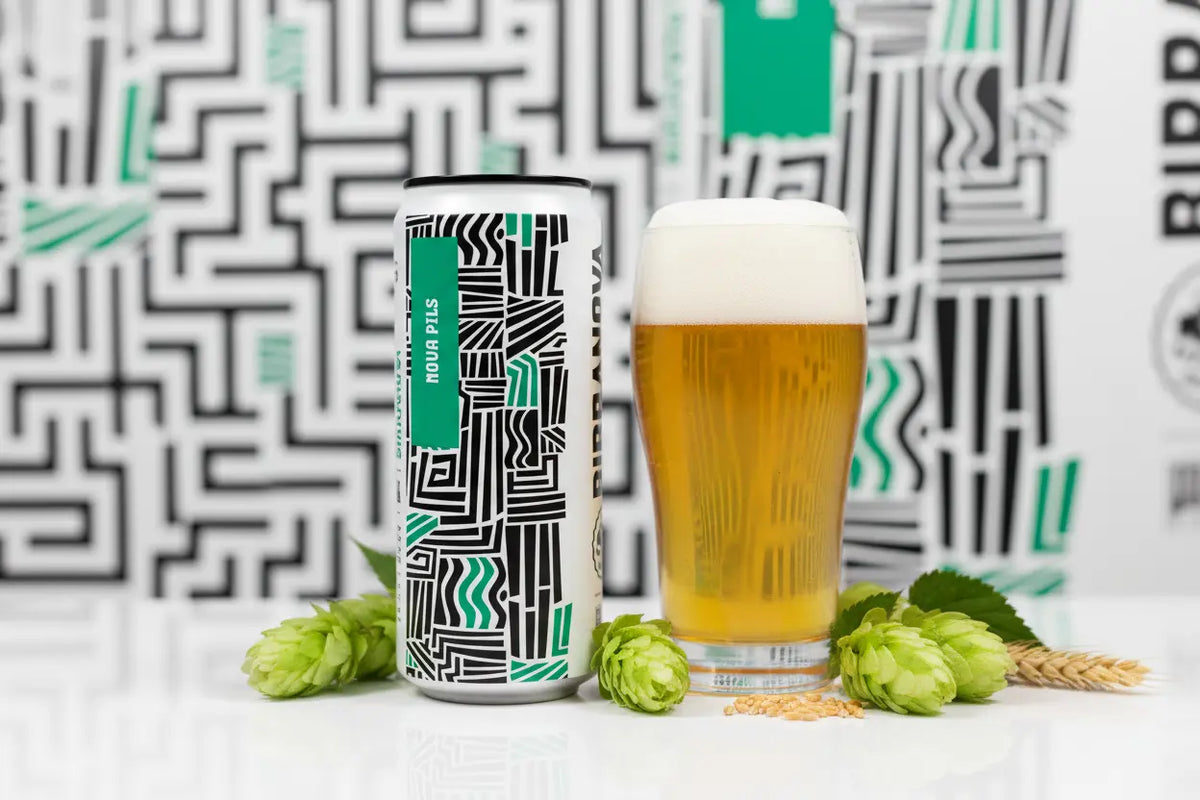 Novapils è la Pilsner di Birranova: una birra chiara di colore dorato brillante che porta in lattina tutta la pulizia, la freschezza e la bevibilità di una Pils -maltese.beer